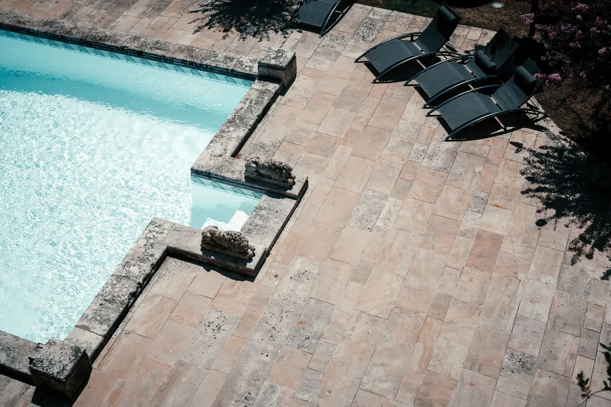 How to Clean and Re-sand a Cobblestone Patio: A Seasonal UK Maintenance Guide