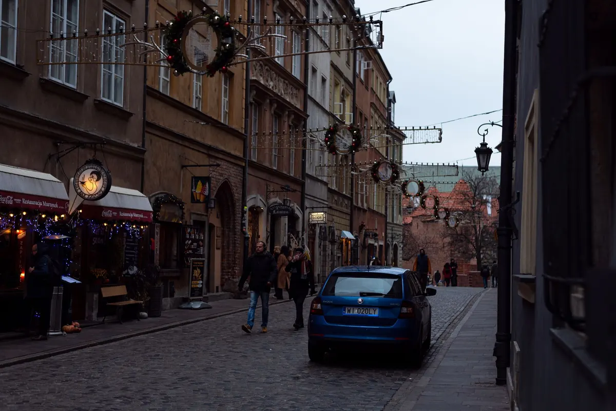 Why Cobblestone Streets Are So Noisy: The Science Behind Stone Surfaces
